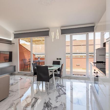 Casa Vacanza " La Rosa " Imperia Liguria Dış mekan fotoğraf