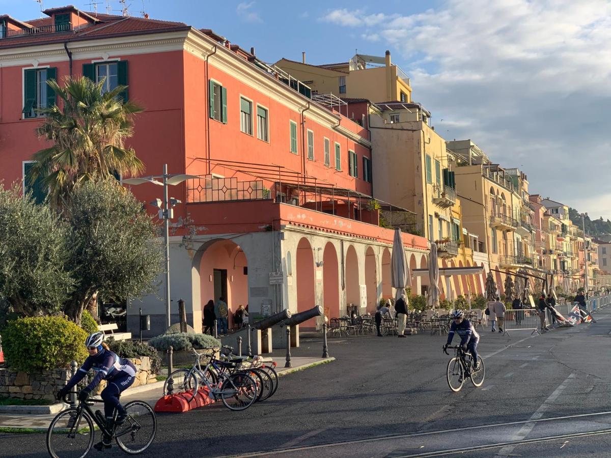 Casa Vacanza " La Rosa " Imperia Liguria Dış mekan fotoğraf