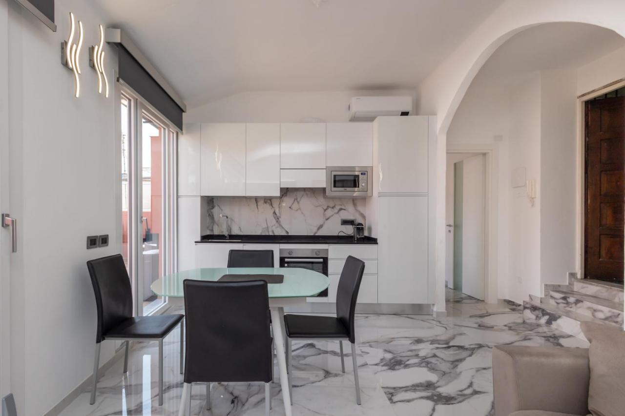 Casa Vacanza " La Rosa " Imperia Liguria Dış mekan fotoğraf