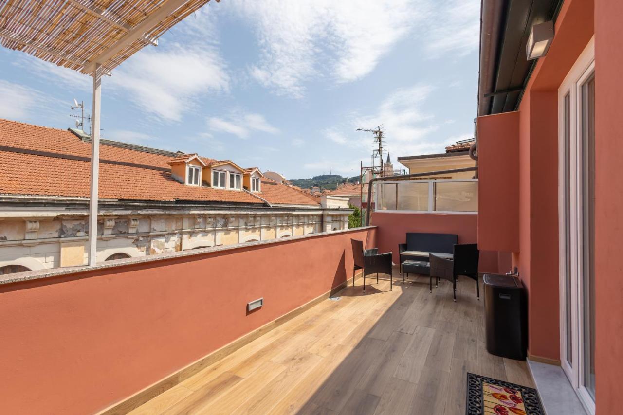Casa Vacanza " La Rosa " Imperia Liguria Dış mekan fotoğraf